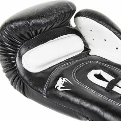 Venum Giant Boxing Gloves - Laces
